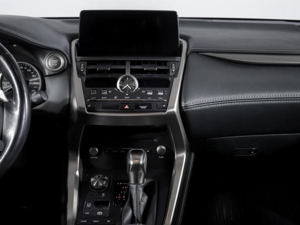 Lexus NX I Рестайлинг с пробегом 2020 года, цена 3 150 000 рублей, 76500 км, внедорожник, Автокод Объявления