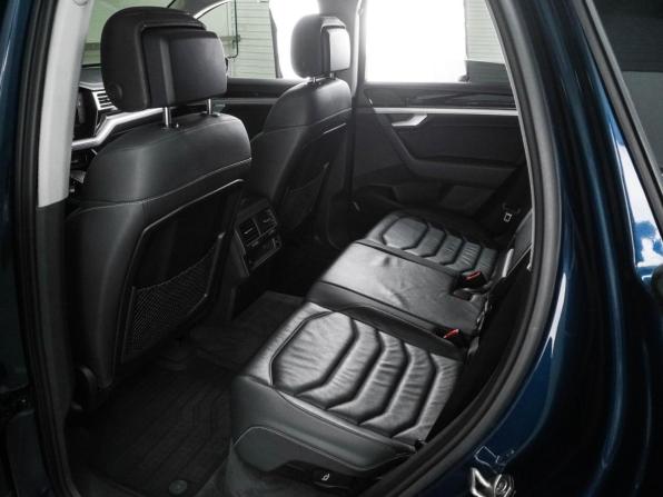 Volkswagen Touareg III с пробегом 2018 года, цена 3 599 000 рублей, 249749 км, внедорожник, Автокод Объявления