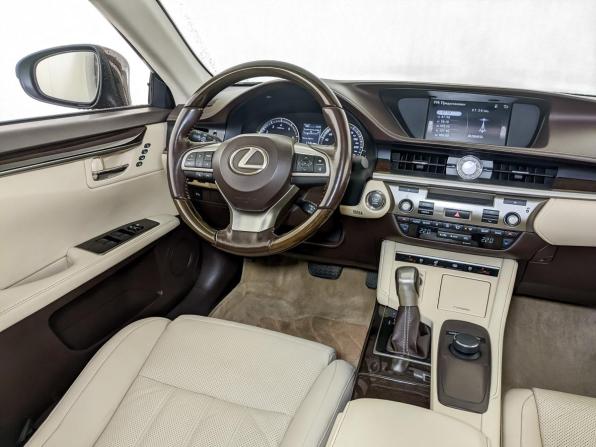 Lexus ES VI Рестайлинг с пробегом 2015 года, цена 2 640 000 рублей, 143650 км, седан, Автокод Объявления
