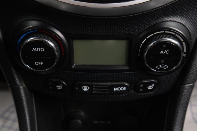 Hyundai Solaris I с пробегом 2012 года, цена 719 000 рублей, 204525 км, седан, Автокод Объявления