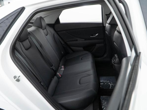 Hyundai Elantra VII (CN7) Рестайлинг с пробегом 2026 года, цена 2 797 077 рублей, 13 км, седан, Автокод Объявления
