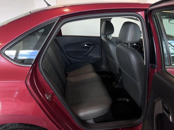 Volkswagen Polo V Рестайлинг с пробегом 2015 года, цена 795 000 рублей, 257684 км, седан, Автокод Объявления