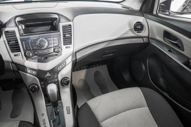 Chevrolet Cruze I Рестайлинг с пробегом 2012 года, цена 899 000 рублей, 177000 км, седан, Автокод Объявления