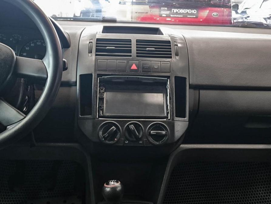 Volkswagen Polo IV Казань  - изображение 18