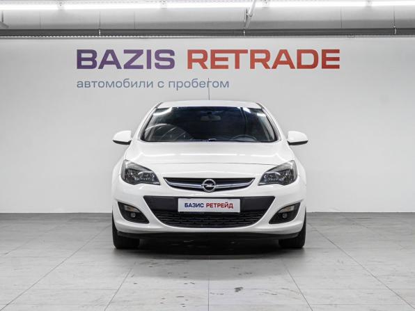 Opel Astra J Рестайлинг с пробегом 2014 года, цена 750 000 рублей, 174550 км, седан, Автокод Объявления