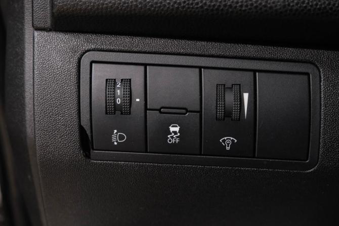 Kia Venga I с пробегом 2011 года, цена 749 000 рублей, 220000 км, компактвэн, Автокод Объявления