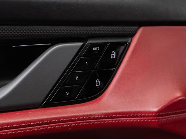 Porsche Taycan I с пробегом 2020 года, цена 8 400 000 рублей, 96557 км, седан, Автокод Объявления