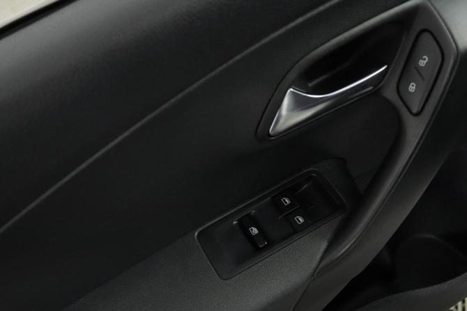 Volkswagen Polo V Рестайлинг с пробегом 2020 года, цена 799 900 рублей, 225911 км, седан, Автокод Объявления