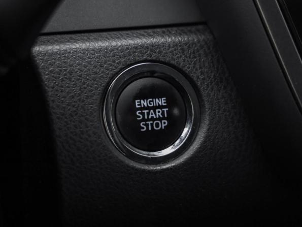 Toyota Camry VIII (XV70) с пробегом 2019 года, цена 2 769 000 рублей, 134550 км, седан, Автокод Объявления