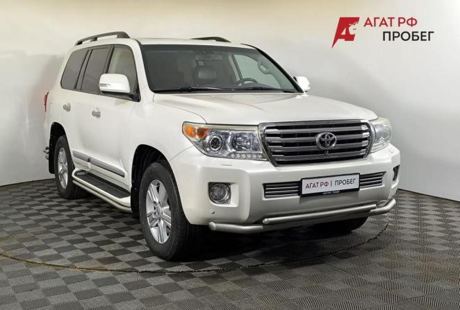 Toyota Land Cruiser 200 Series Рестайлинг 1 с пробегом 2013 года, цена 3 850 000 рублей, 261686 км, внедорожник, Автокод Объявления