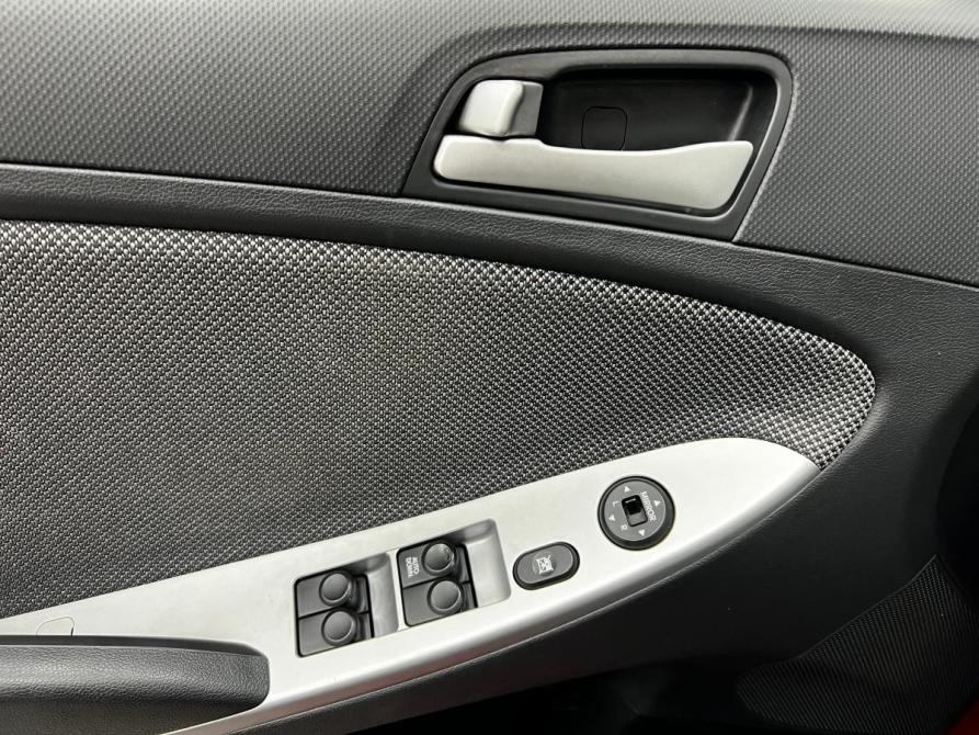 Hyundai Solaris I Казань  - изображение 9