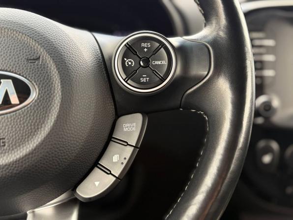 Kia Soul II Рестайлинг с пробегом 2018 года, цена 1 625 000 рублей, 111789 км, хэтчбек, Автокод Объявления