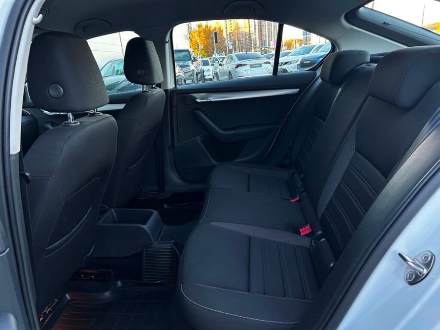 Skoda Octavia III (A7) Рестайлинг Санкт-Петербург  - изображение 10