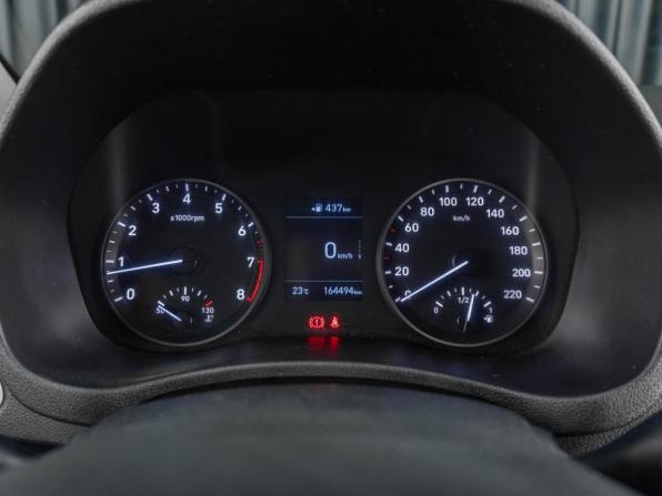Hyundai Solaris II с пробегом 2018 года, цена 1 099 000 рублей, 164494 км, седан, Автокод Объявления