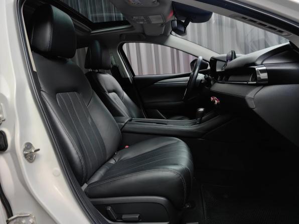 Mazda 6 III (GJ) Рестайлинг 2 с пробегом 2019 года, цена 2 649 000 рублей, 63105 км, седан, Автокод Объявления