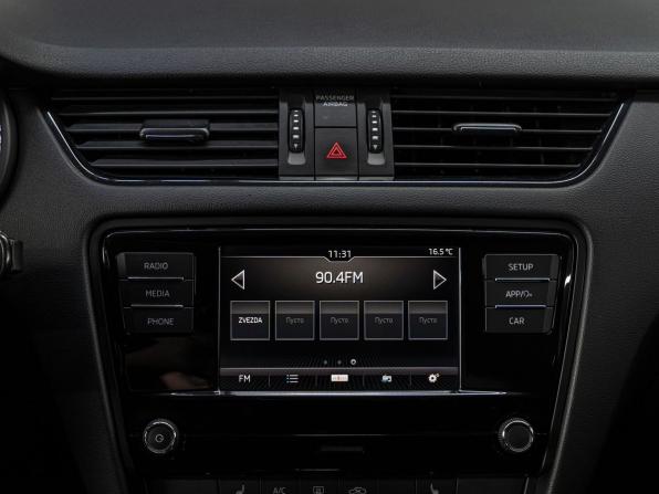 Skoda Octavia III (A7) Рестайлинг с пробегом 2019 года, цена 1 455 000 рублей, 106644 км, лифтбек, Автокод Объявления