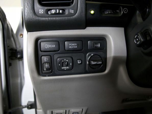 Toyota Land Cruiser 100 Series Рестайлинг 2 с пробегом 2006 года, цена 1 650 000 рублей, 470000 км, внедорожник, Автокод Объявления