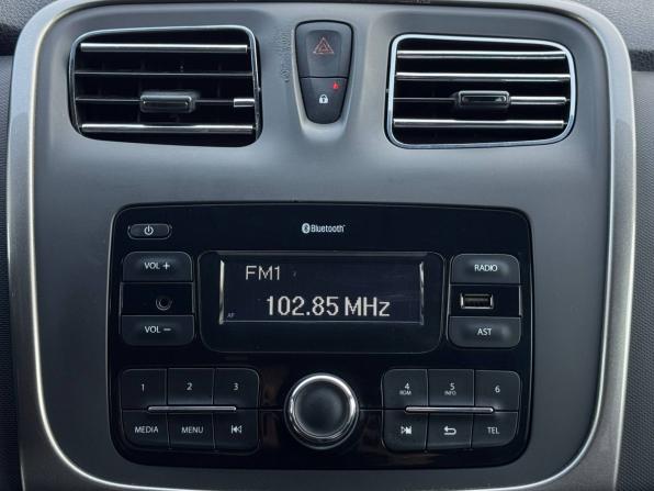 Renault Sandero II Рестайлинг с пробегом 2020 года, цена 1 239 000 рублей, 68542 км, хэтчбек, Автокод Объявления