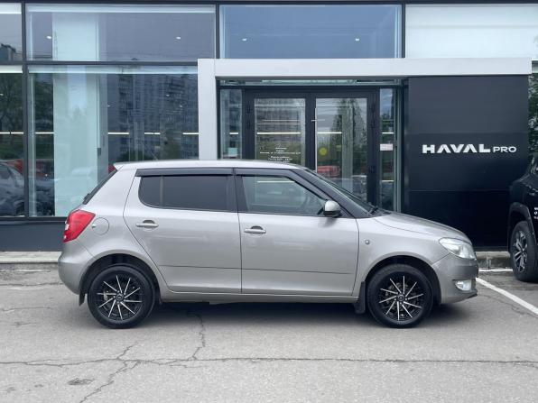 Skoda Fabia II Рестайлинг с пробегом 2013 года, цена 549 000 рублей, 158012 км, хэтчбек, Автокод Объявления