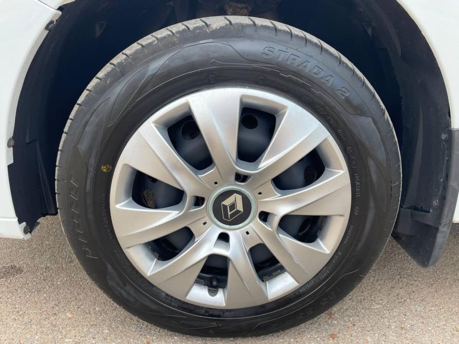 Renault Logan II Рестайлинг Стерлитамак  - изображение 18