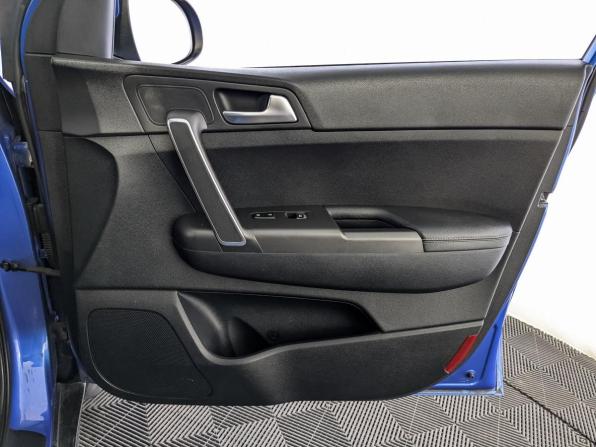 Kia Sportage IV Рестайлинг с пробегом 2021 года, цена 2 185 000 рублей, 96999 км, внедорожник, Автокод Объявления