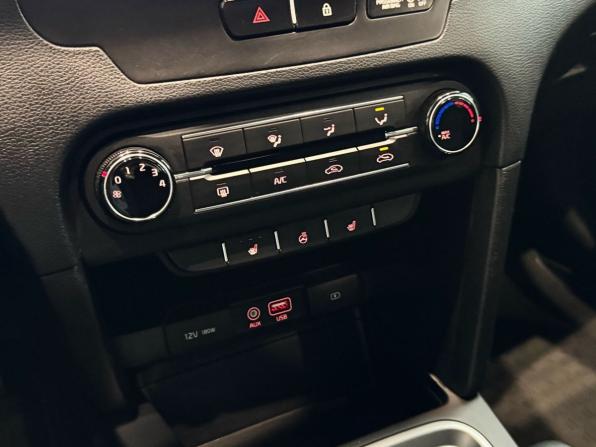 Kia Ceed III с пробегом 2019 года, цена 1 757 000 рублей, 64000 км, хэтчбек, Автокод Объявления