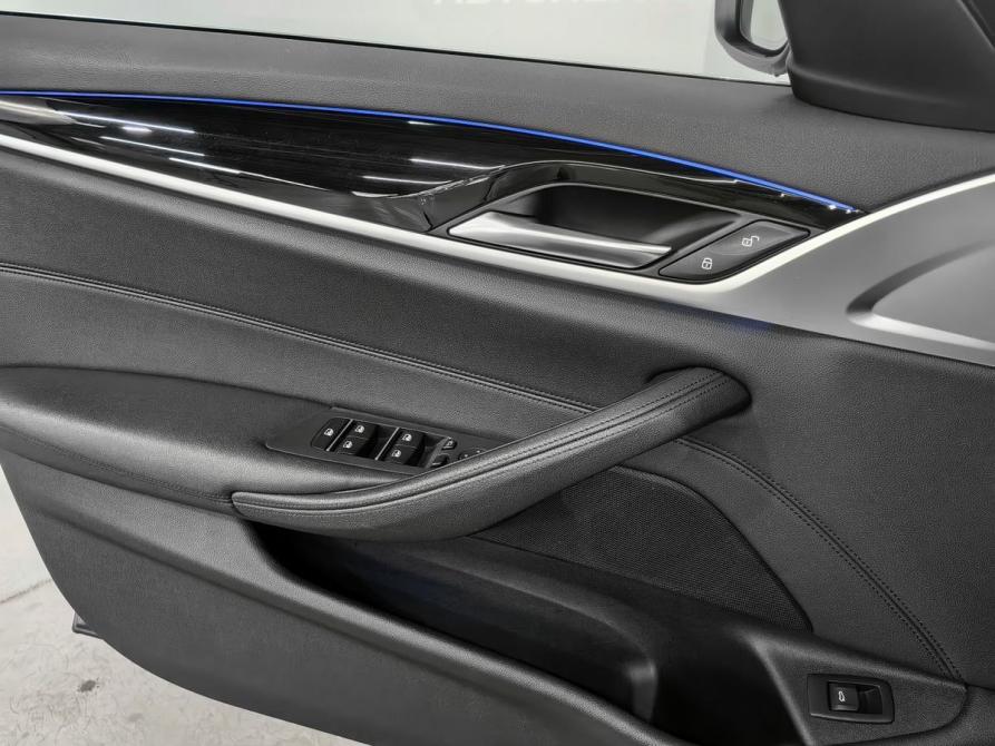 BMW 5 серии VII (G30/G31/G38) Новосибирск  - изображение 18