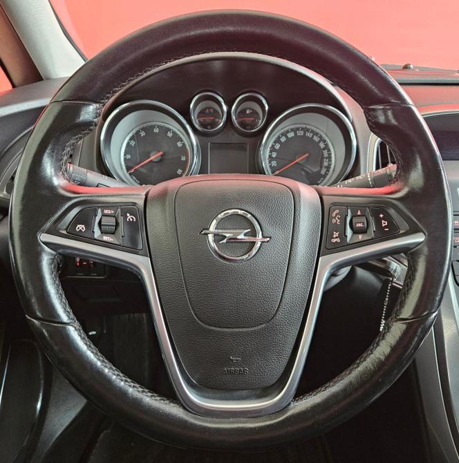 Opel Astra J Вологда  - изображение 11