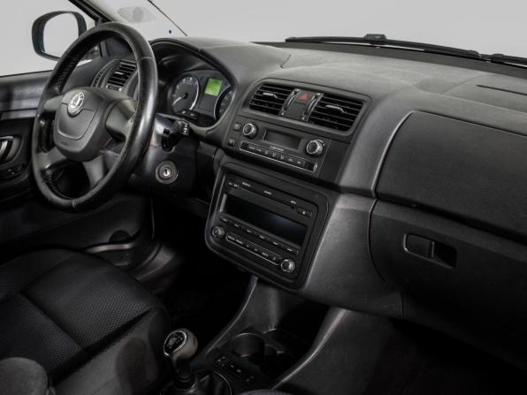 Skoda Fabia II Рестайлинг с пробегом 2010 года, цена 340 000 рублей, 182000 км, хэтчбек, Автокод Объявления