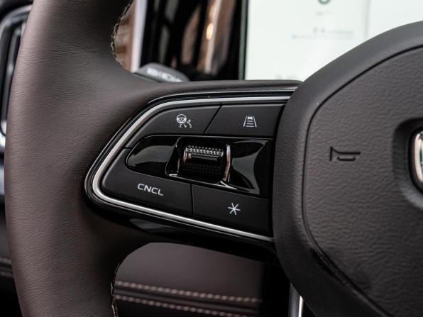 Geely Monjaro I Рестайлинг 2 (China Market) с пробегом 2026 года, цена 4 399 000 рублей, 17 км, внедорожник, Автокод Объявления