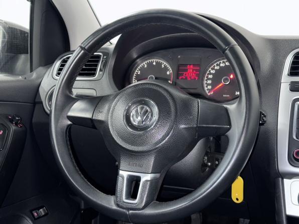 Volkswagen Polo V с пробегом 2013 года, цена 645 000 рублей, 276611 км, седан, Автокод Объявления