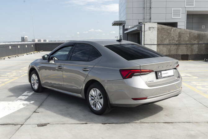Skoda Octavia IV (A8) с пробегом 2021 года, цена 2 405 000 рублей, 72200 км, лифтбек, Автокод Объявления