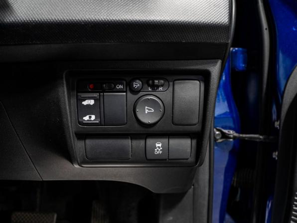 Honda Freed I Рестайлинг с пробегом 2012 года, цена 1 190 000 рублей, 67590 км, компактвэн, Автокод Объявления