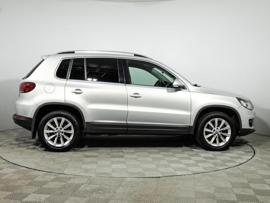 Volkswagen Tiguan I Рестайлинг Санкт-Петербург  - изображение 4