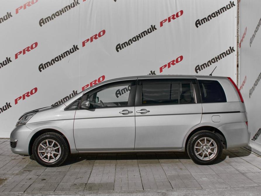 Toyota ISis I Рестайлинг Екатеринбург  - изображение 7