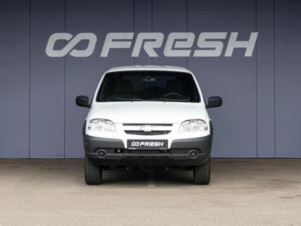 Chevrolet Niva I Рестайлинг с пробегом 2017 года, цена 805 000 рублей, 85650 км, внедорожник, Автокод Объявления