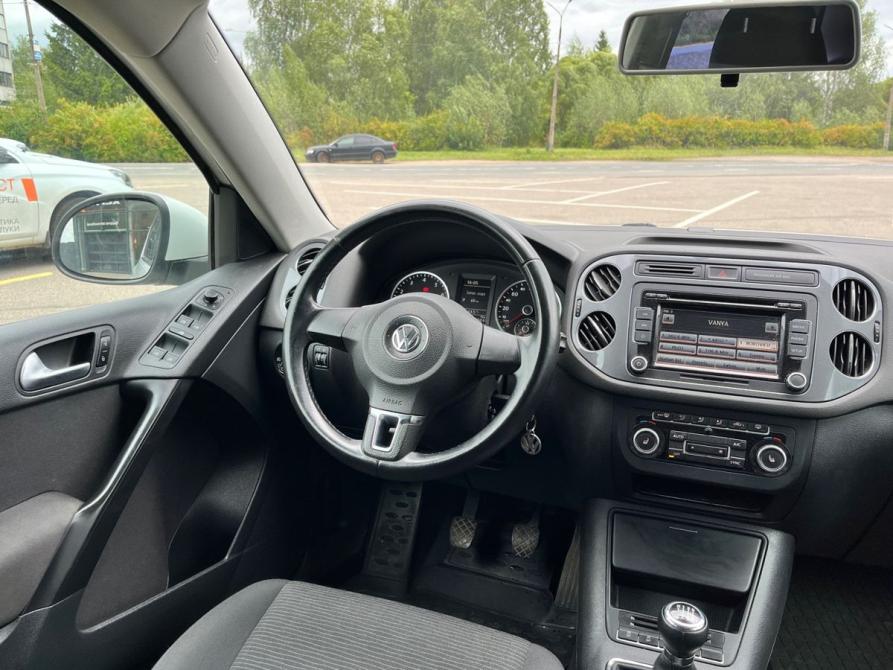 Volkswagen Tiguan I Рестайлинг Великие Луки  - изображение 15