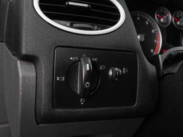 Ford Focus II с пробегом 2007 года, цена 599 000 рублей, 118091 км, хэтчбек, Автокод Объявления