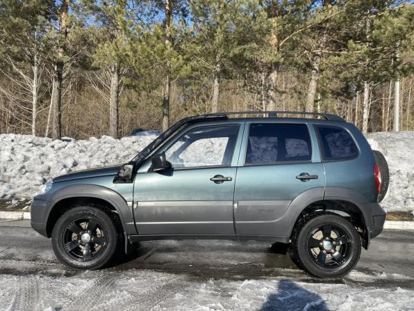 Chevrolet Niva I Рестайлинг с пробегом 2015 года, цена 670 000 рублей, 120000 км, внедорожник, Автокод Объявления