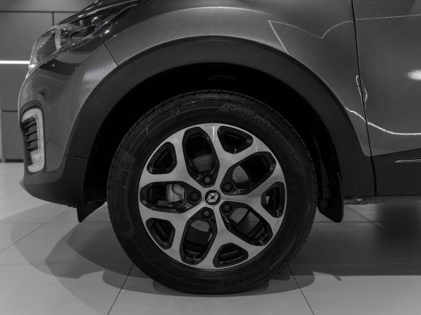 Renault Kaptur I Рестайлинг с пробегом 2021 года, цена 1 595 000 рублей, 60810 км, внедорожник, Автокод Объявления