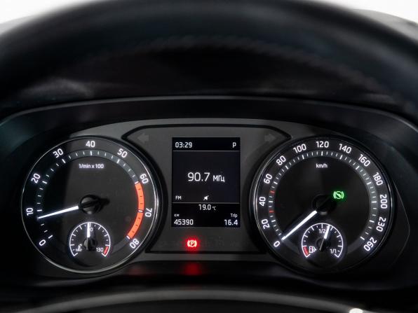 Skoda Octavia IV (A8) с пробегом 2021 года, цена 2 150 000 рублей, 45390 км, лифтбек, Автокод Объявления