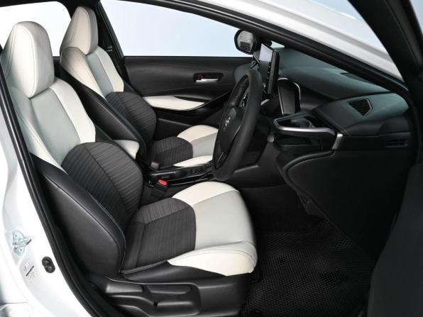 Toyota Corolla XII (E210) с пробегом 2021 года, цена 2 279 000 рублей, 48426 км, универсал, Автокод Объявления
