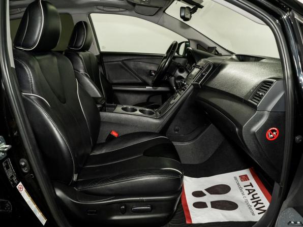 Toyota Venza I Рестайлинг с пробегом 2013 года, цена 1 850 500 рублей, 210874 км, внедорожник, Автокод Объявления