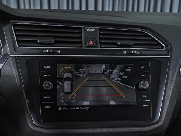 Volkswagen Tiguan II Рестайлинг с пробегом 2021 года, цена 3 239 000 рублей, 126103 км, внедорожник, Автокод Объявления