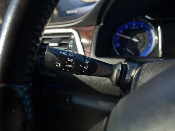 Toyota Camry VII (XV50) Рестайлинг с пробегом 2014 года, цена 1 885 000 рублей, 182239 км, седан, Автокод Объявления