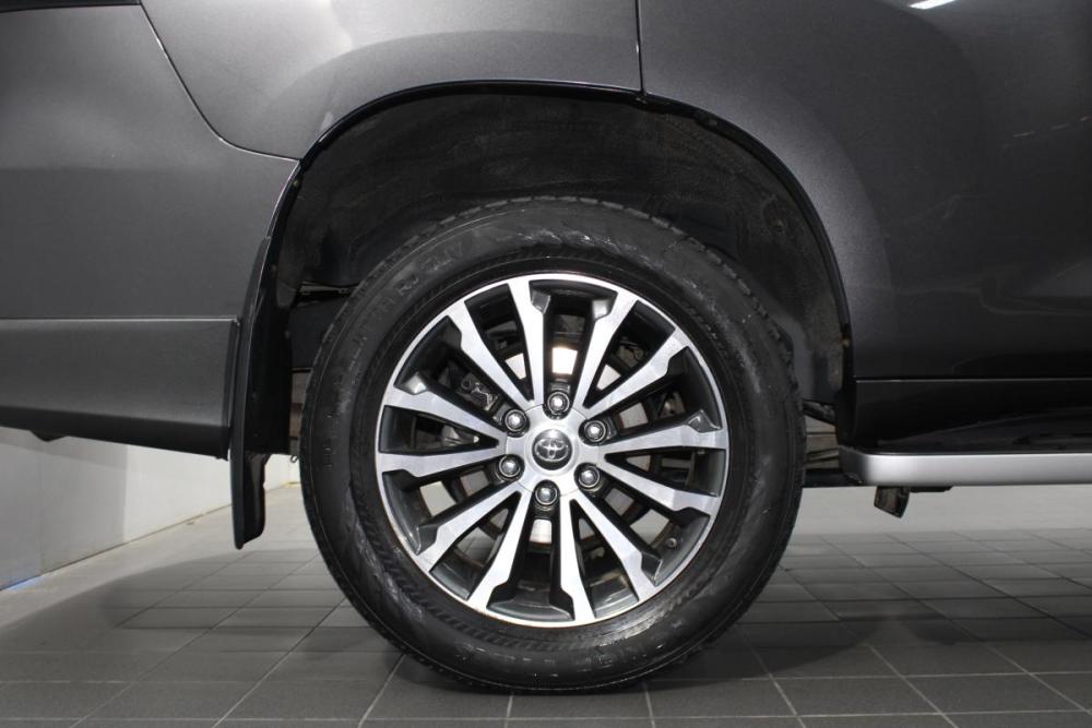 Toyota Land Cruiser Prado 150 Series Рестайлинг 3 Владивосток  - изображение 11