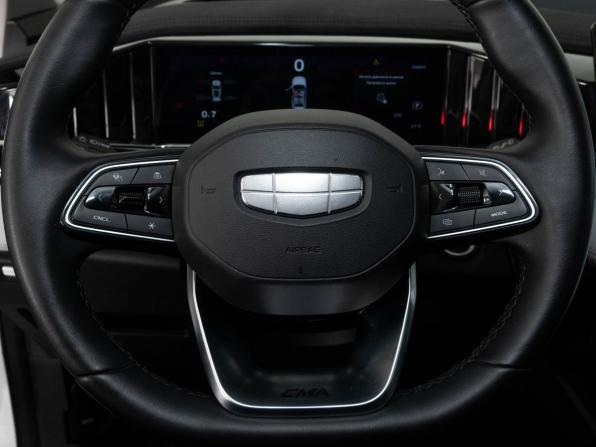 Geely Atlas II с пробегом 2024 года, цена 2 894 000 рублей, 35037 км, внедорожник, Автокод Объявления