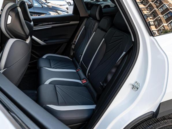 Geely Atlas II с пробегом 2024 года, цена 2 820 000 рублей, 37425 км, внедорожник, Автокод Объявления