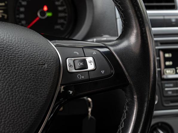 Volkswagen Polo V Рестайлинг с пробегом 2016 года, цена 1 190 000 рублей, 172716 км, седан, Автокод Объявления