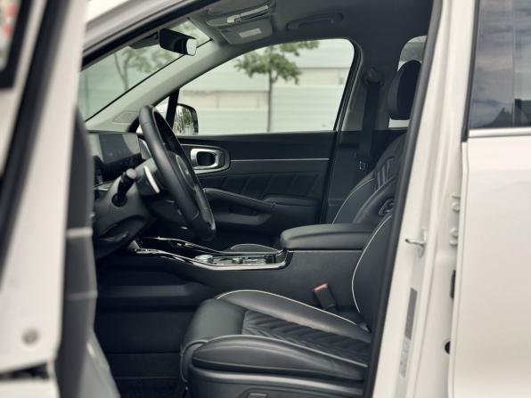 Kia Sorento IV Рестайлинг с пробегом 2024 года, цена 4 615 000 рублей, 44350 км, внедорожник, Автокод Объявления